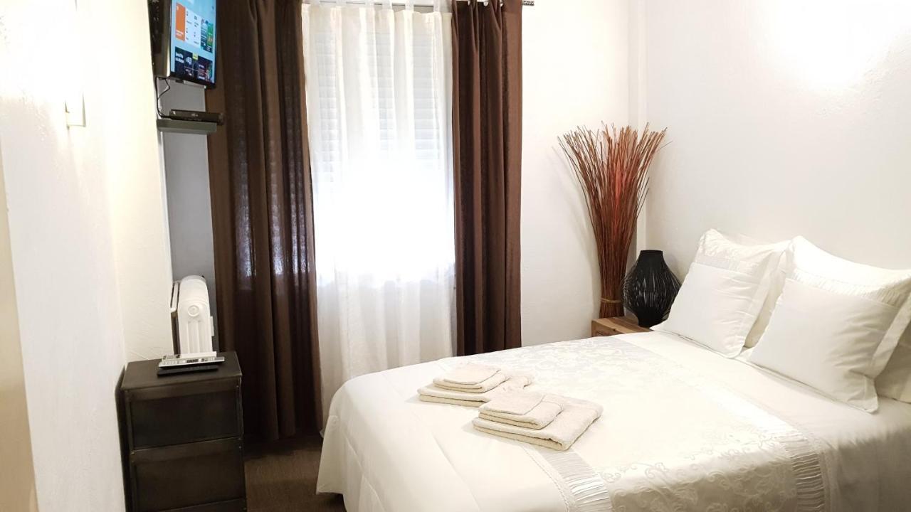 Les Pieds Dans L'Eau Bed and Breakfast Νίκαια Εξωτερικό φωτογραφία